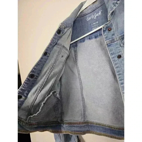 Cat And Jack Light Blue Long Sleeve Button Up Chest Pockets Denim Jacket - Picture 2 of 7